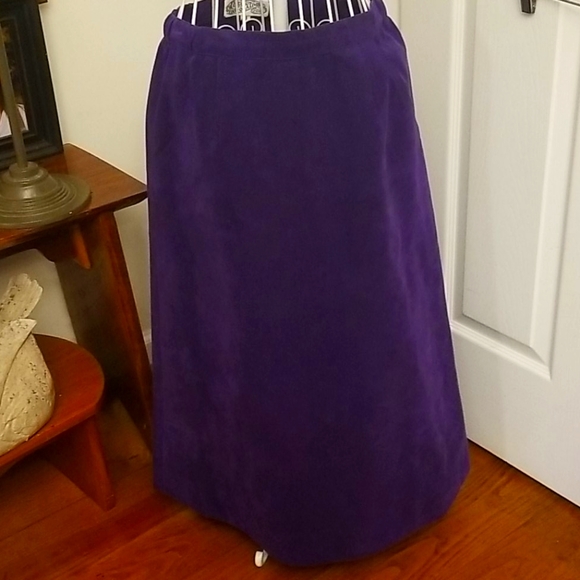 Lovely vintage long skirt - Picture 1 of 10
